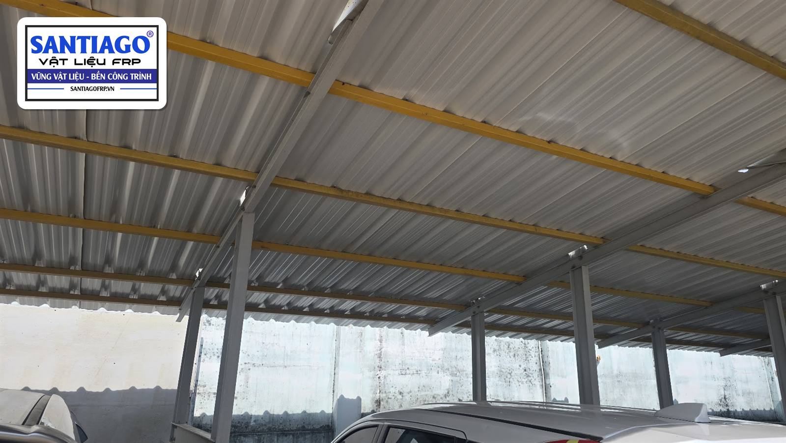 Large canopy roofed on FRP composite purlins