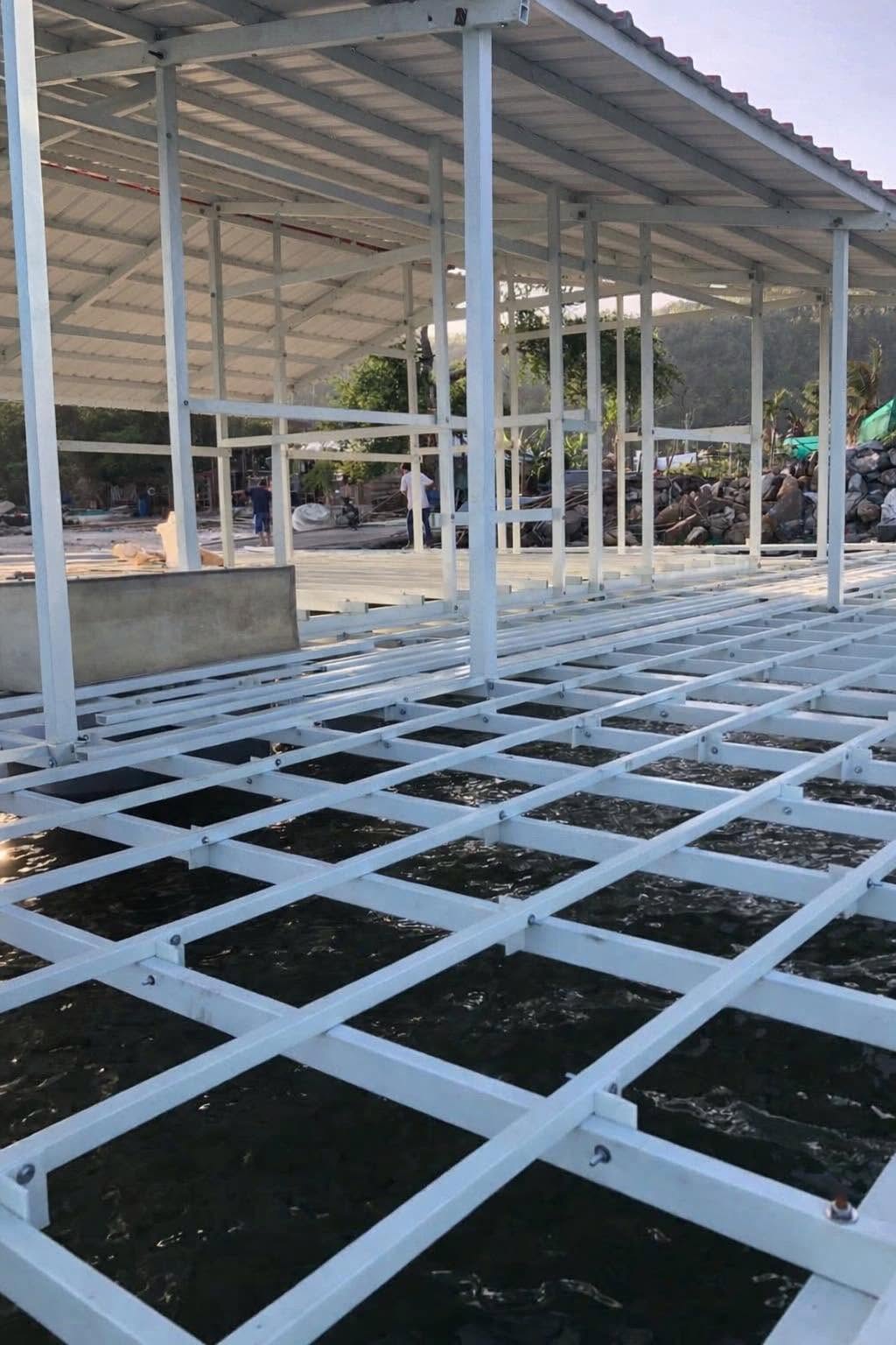 Khung sàn bè composite dưới mái che
