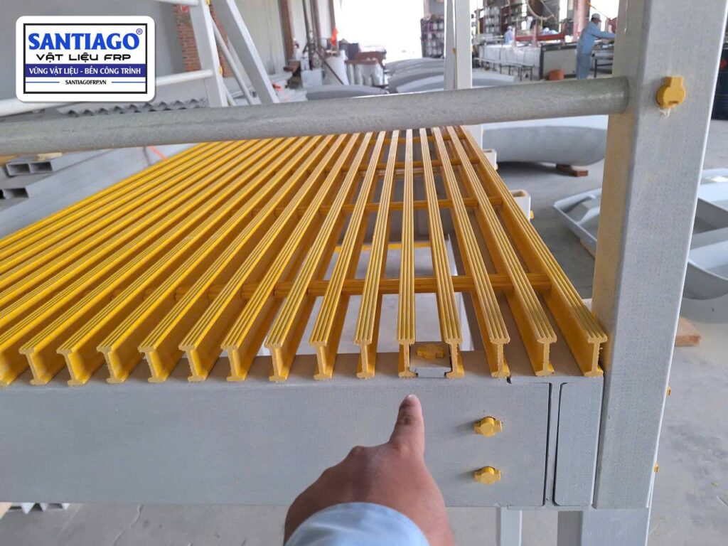 Liên kết grating FRP vàng