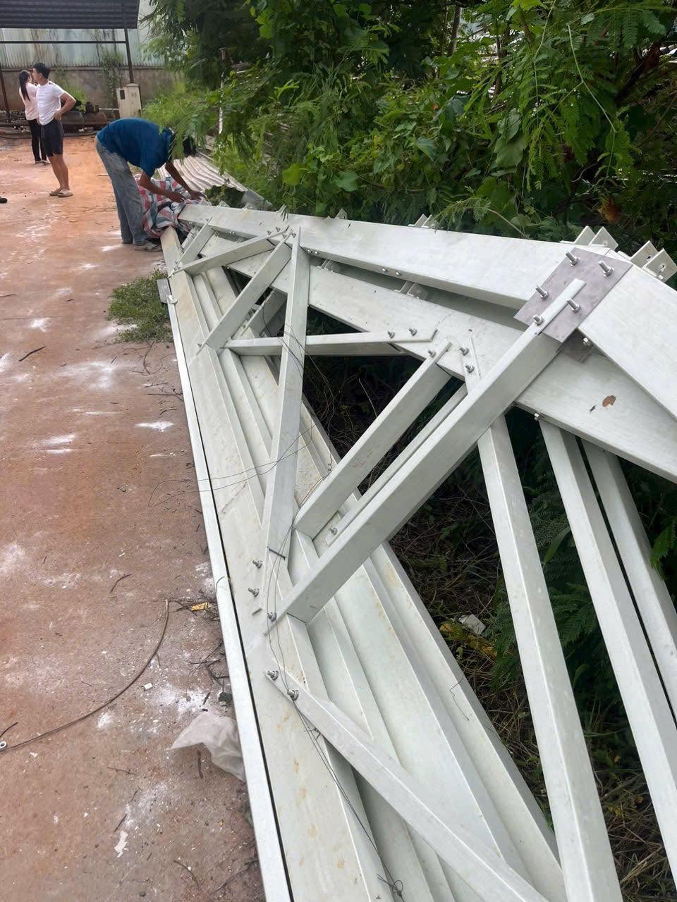 Vì kèo composite nối bằng bát pass